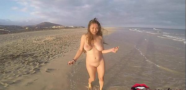  very hot masturbation in public on the beach  Miriam Prado
